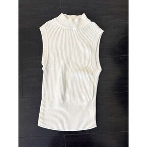 Abercrombie &‎ Fitch Sleeveless Ribbed Sweater Vest Top